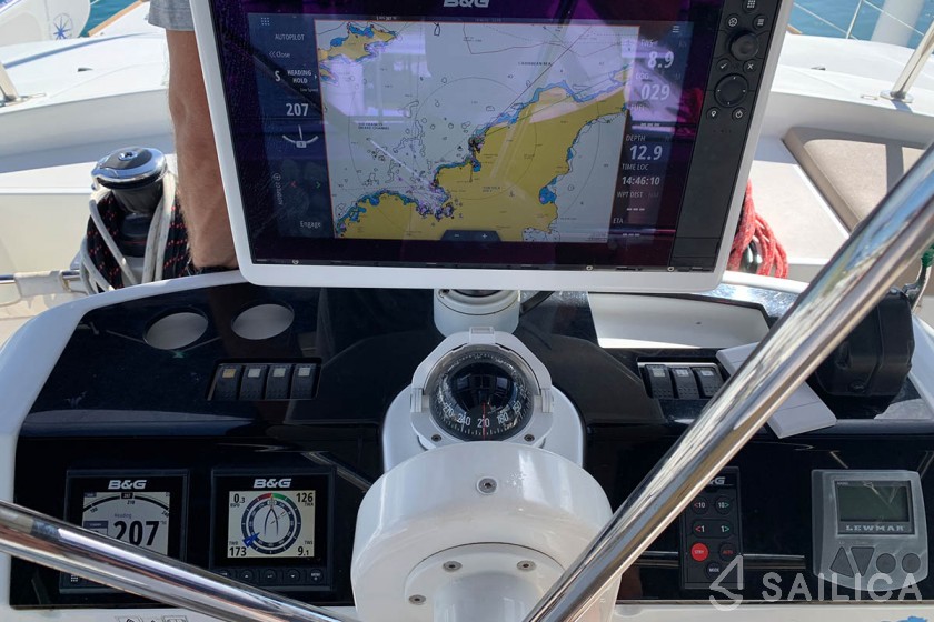 Lagoon 52F - Yacht Charter Sailica