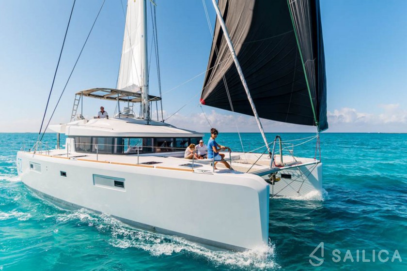 Lagoon 52F - Yacht Charter Sailica