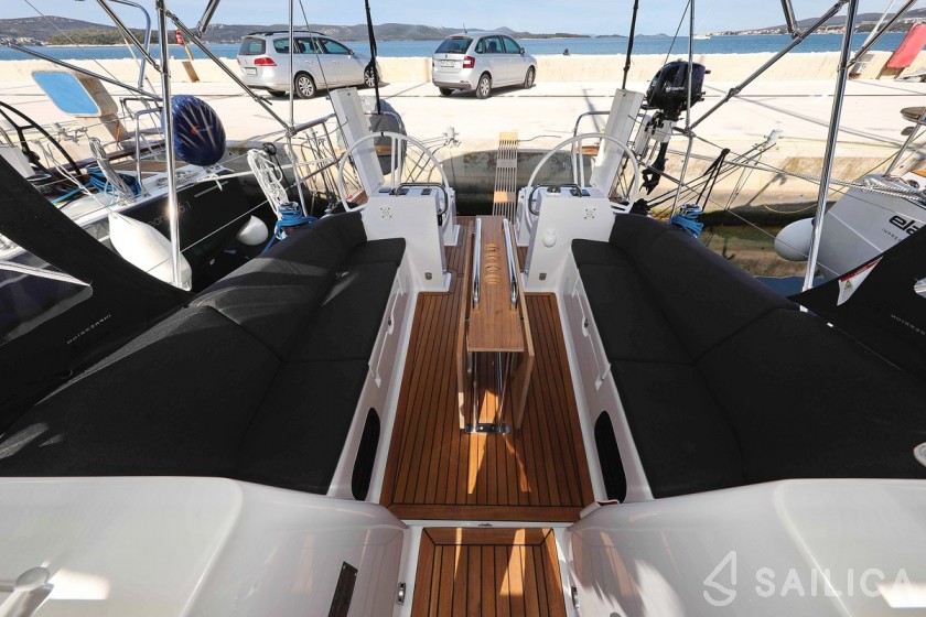 Elan Impression 40.1 - Yacht Charter Sailica
