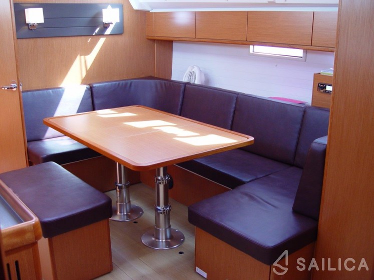 Bavaria 46 Cruiser - Yacht Charter Sailica