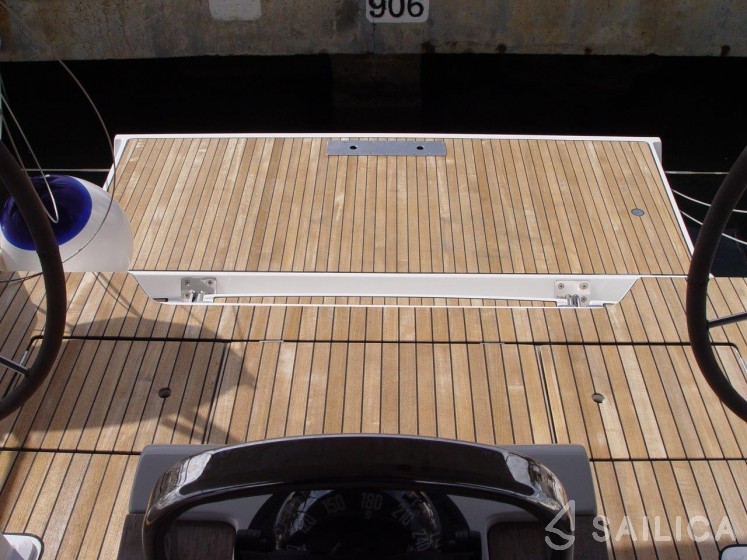 Bavaria 46 Cruiser - Yacht Charter Sailica