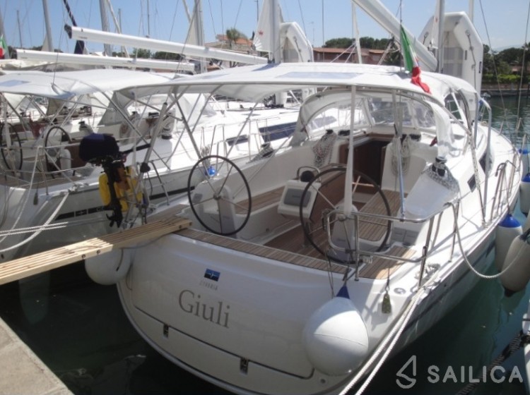 Bavaria Cruiser 41 - Yacht Charter Sailica