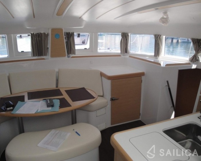 Lagoon 380 - Yacht Charter Sailica