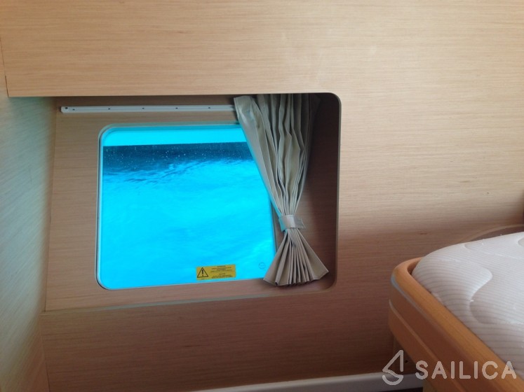 Lagoon 421 - Yacht Charter Sailica