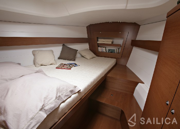 Dufour 375 Grand Large - Yacht Charter Sailica