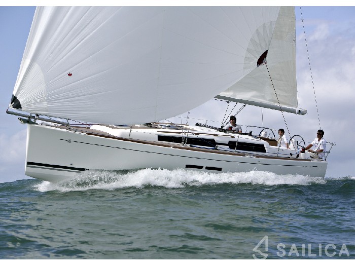 Dufour 375 Grand Large - Yacht Charter Sailica
