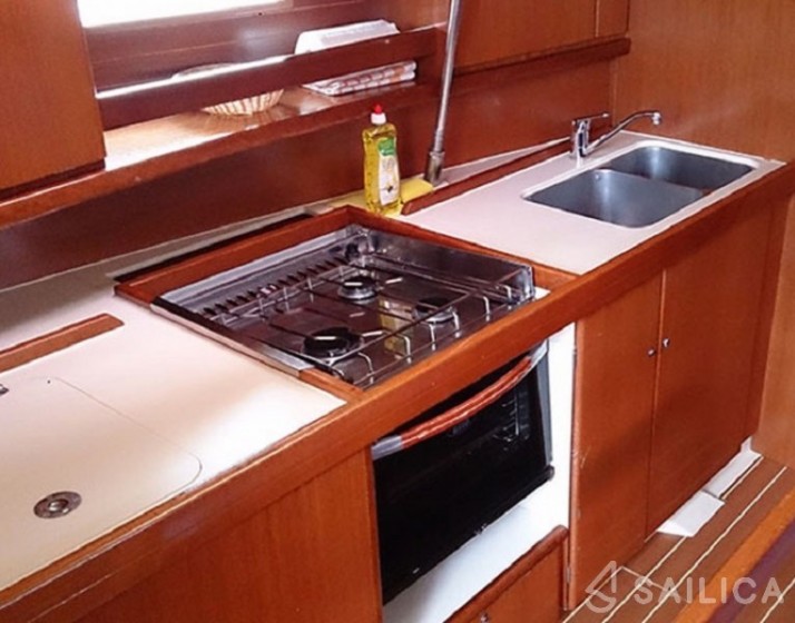 Dufour 385 - Yacht Charter Sailica