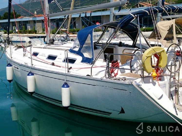 Dufour 385 - Yacht Charter Sailica