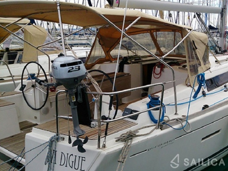 Dufour 405 - Yacht Charter Sailica