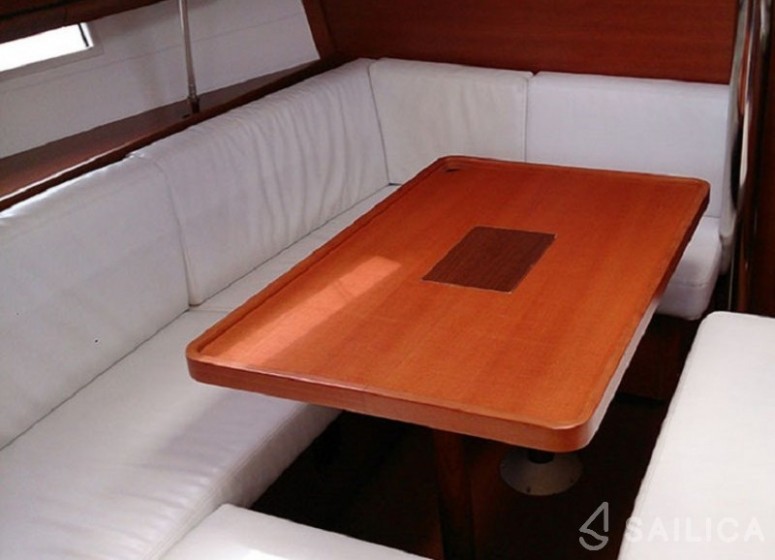 Dufour 405 - Yacht Charter Sailica
