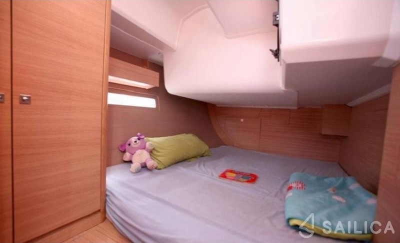 Dufour 410 Grand Large - Yacht Charter Sailica