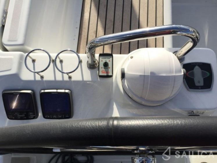Oceanis 41 - Yacht Charter Sailica