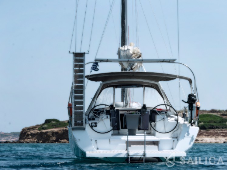 Oceanis 41 - Yacht Charter Sailica