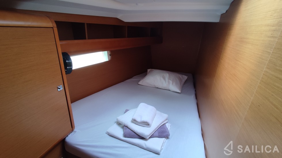 Sun Odyssey 469 - Yacht Charter Sailica