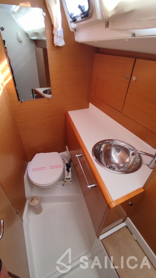 Sun Odyssey 439 - Yacht Charter Sailica