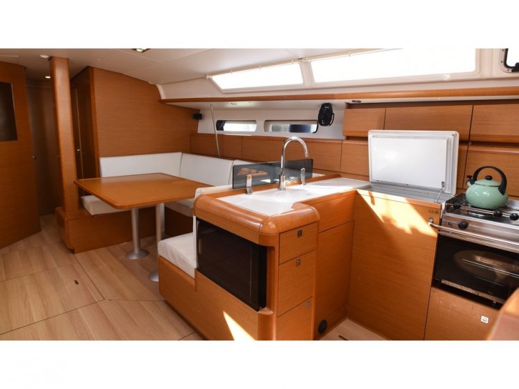 Sun Odyssey 439 - Yacht Charter Sailica