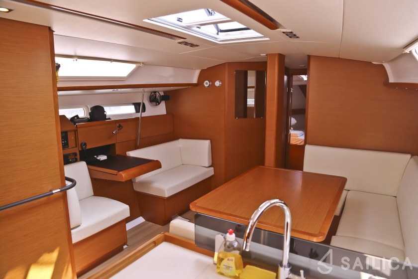Sun Odyssey 439 - Yacht Charter Sailica