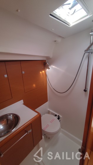 Sun Odyssey 439 - Yacht Charter Sailica