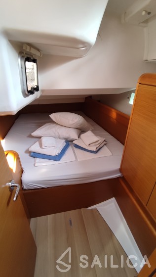 Sun Odyssey 439 - Yacht Charter Sailica