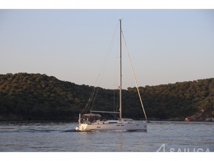 Sun Odyssey 439 - Yacht Charter Sailica