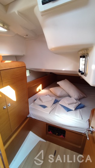 Sun Odyssey 439 - Yacht Charter Sailica
