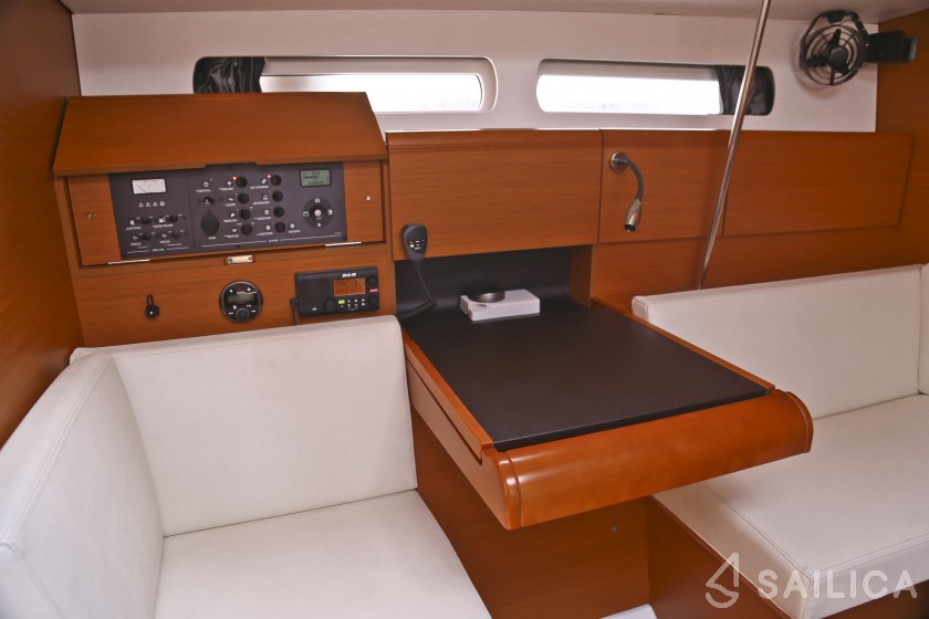 Sun Odyssey 439 - Yacht Charter Sailica
