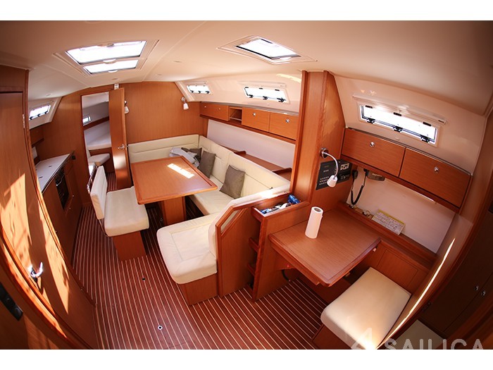 Bavaria 40 Cruiser - Yacht Charter Sailica