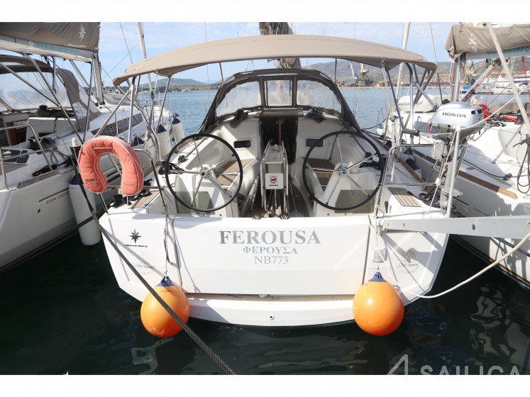 Sun Odyssey 349 - Yacht Charter Sailica