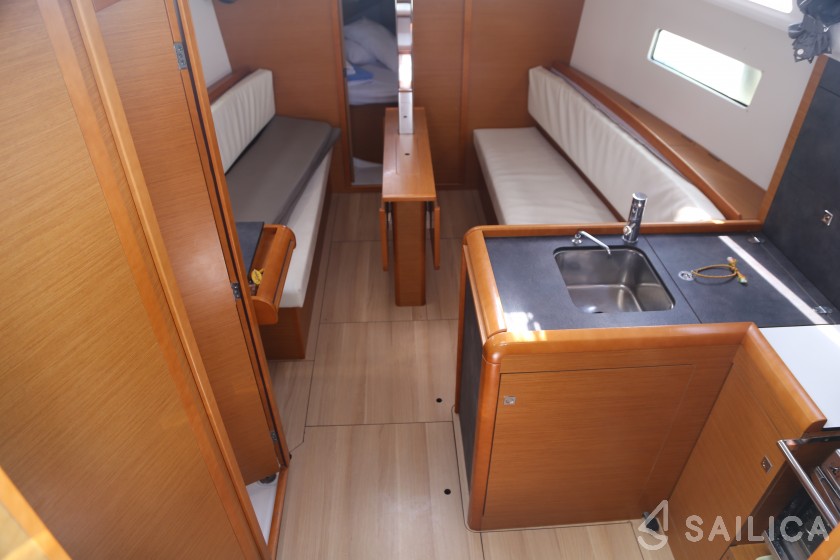 Sun Odyssey 349 - Yacht Charter Sailica