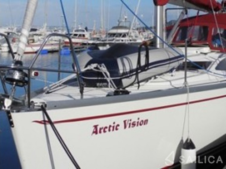 Delphia 37 - Yacht Charter Sailica