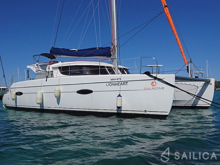 Lipari 41 - Yacht Charter Sailica