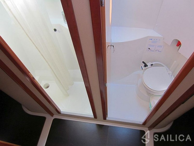 Lipari 41 - Yacht Charter Sailica