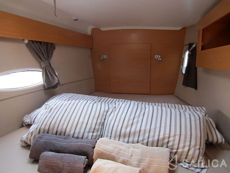 Lipari 41 - Yacht Charter Sailica