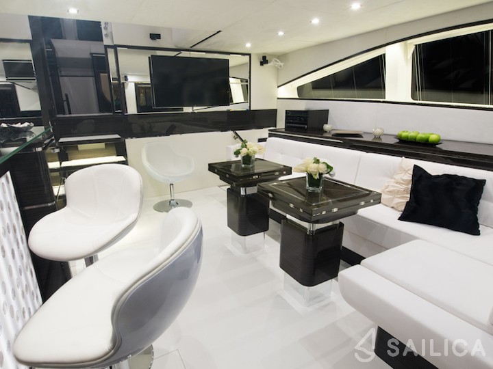 Sunreef 70 Power - Yacht Charter Sailica