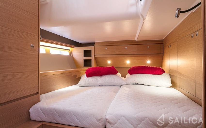 Dufour 56 Exclusive - Yacht Charter Sailica
