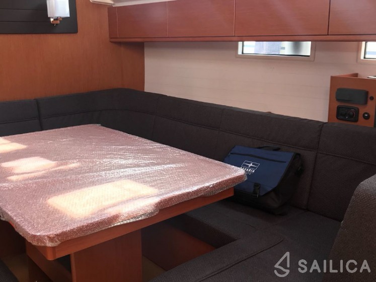 Bavaria 46 Cruiser - Yacht Charter Sailica