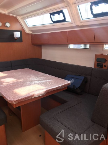Bavaria 46 Cruiser - Yacht Charter Sailica