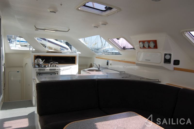 Voyage 440 - Yacht Charter Sailica