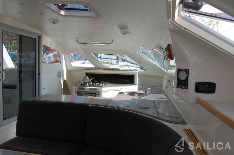 Voyage 440 - Yacht Charter Sailica