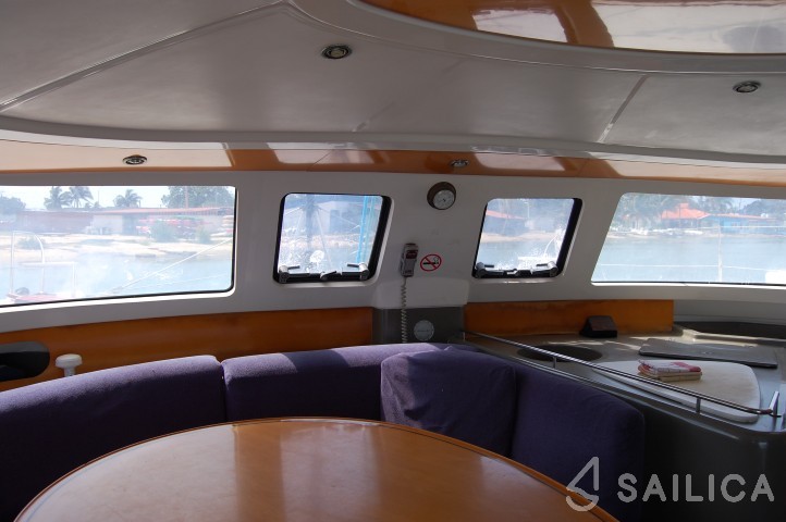 Belize 43 - Yacht Charter Sailica