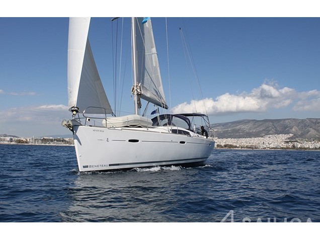 Oceanis 43 - Yacht Charter Sailica