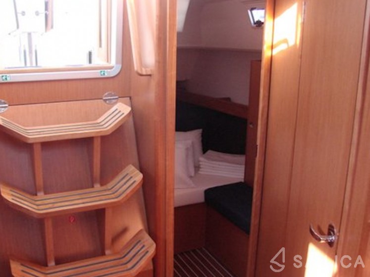 Bavaria 37 Cruiser - Yacht Charter Sailica