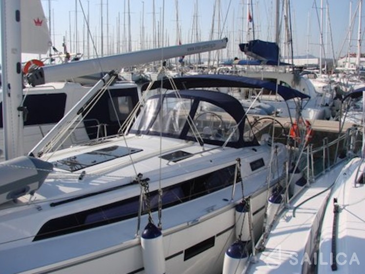 Bavaria 37 Cruiser - Yacht Charter Sailica
