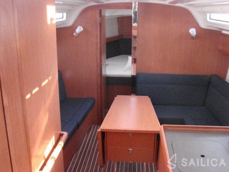 Bavaria 37 Cruiser - Yacht Charter Sailica