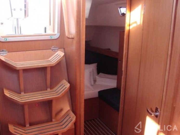 Bavaria 37 Cruiser - Yacht Charter Sailica