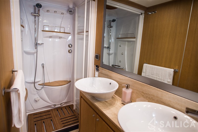 Abacus 70 - Yacht Charter Sailica