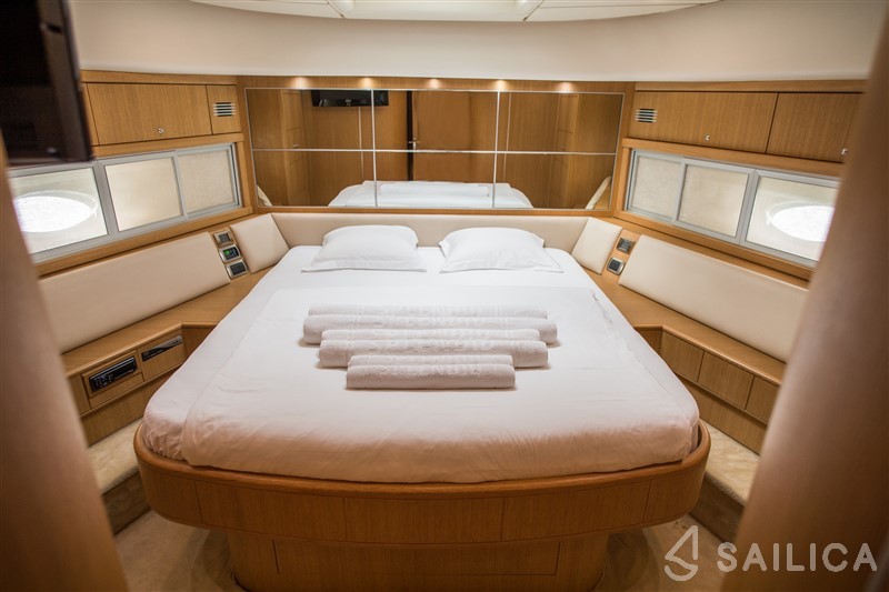 Abacus 70 - Yacht Charter Sailica