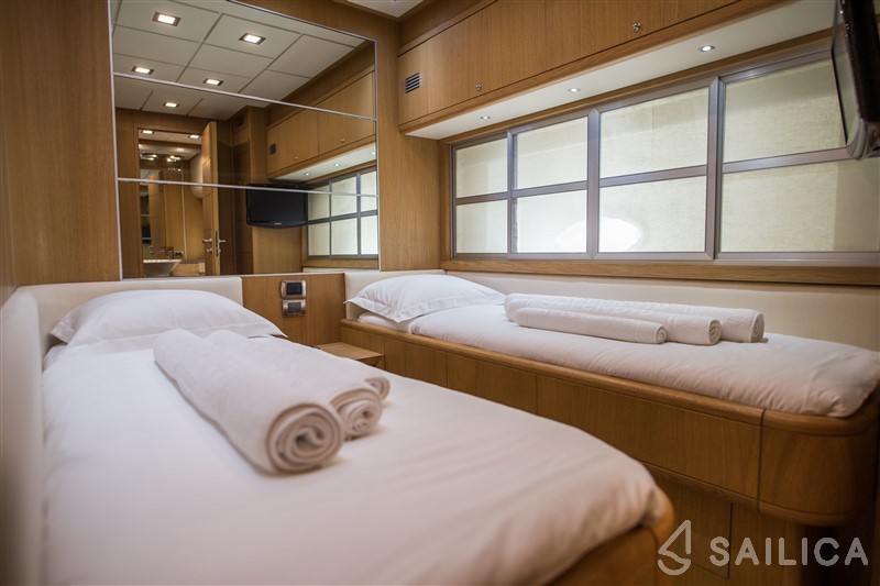 Abacus 70 - Yacht Charter Sailica