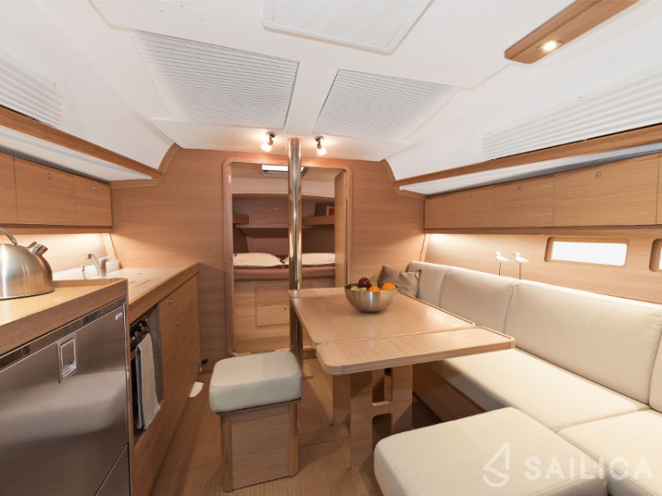 Dufour 382 GL - Yacht Charter Sailica