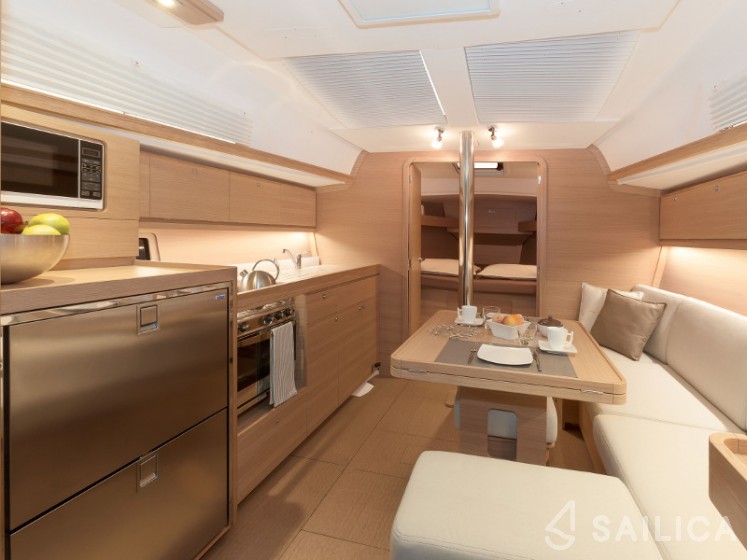 Dufour 382 GL - Yacht Charter Sailica